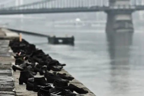 Chaussures au bord du Danube